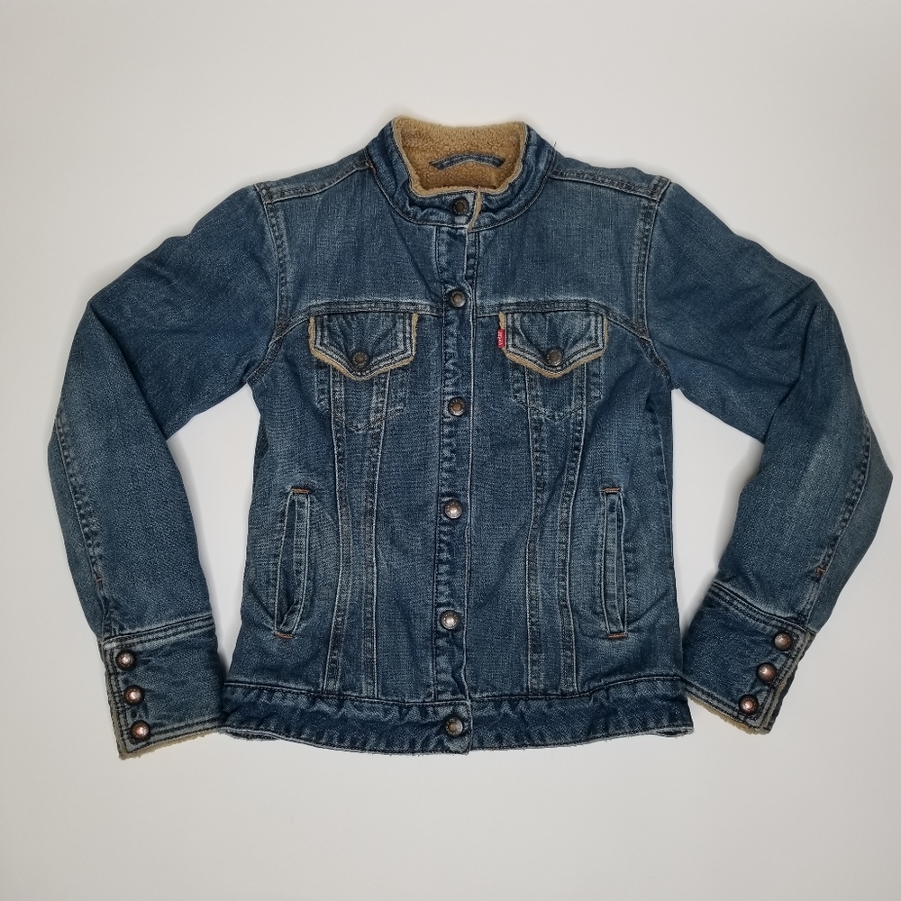 Womens Levis Jean Sherpa lined Jacket size Medium